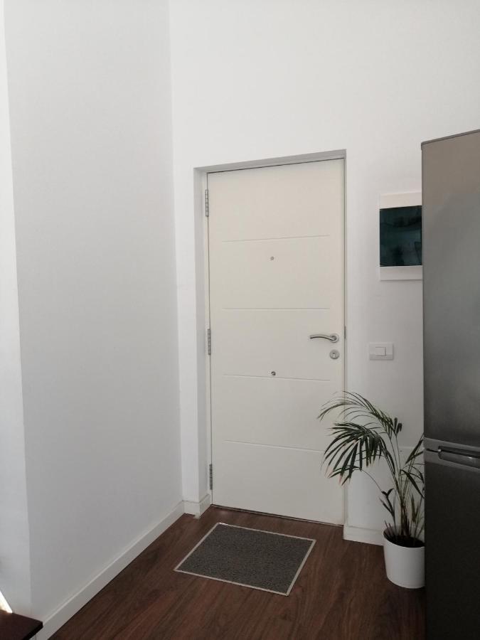 Homeforguest Island 201 Modern & Minimalist Apartment